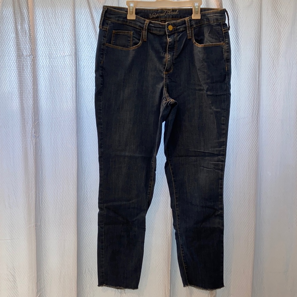 Universal Thread Jeans- 2 Pairs